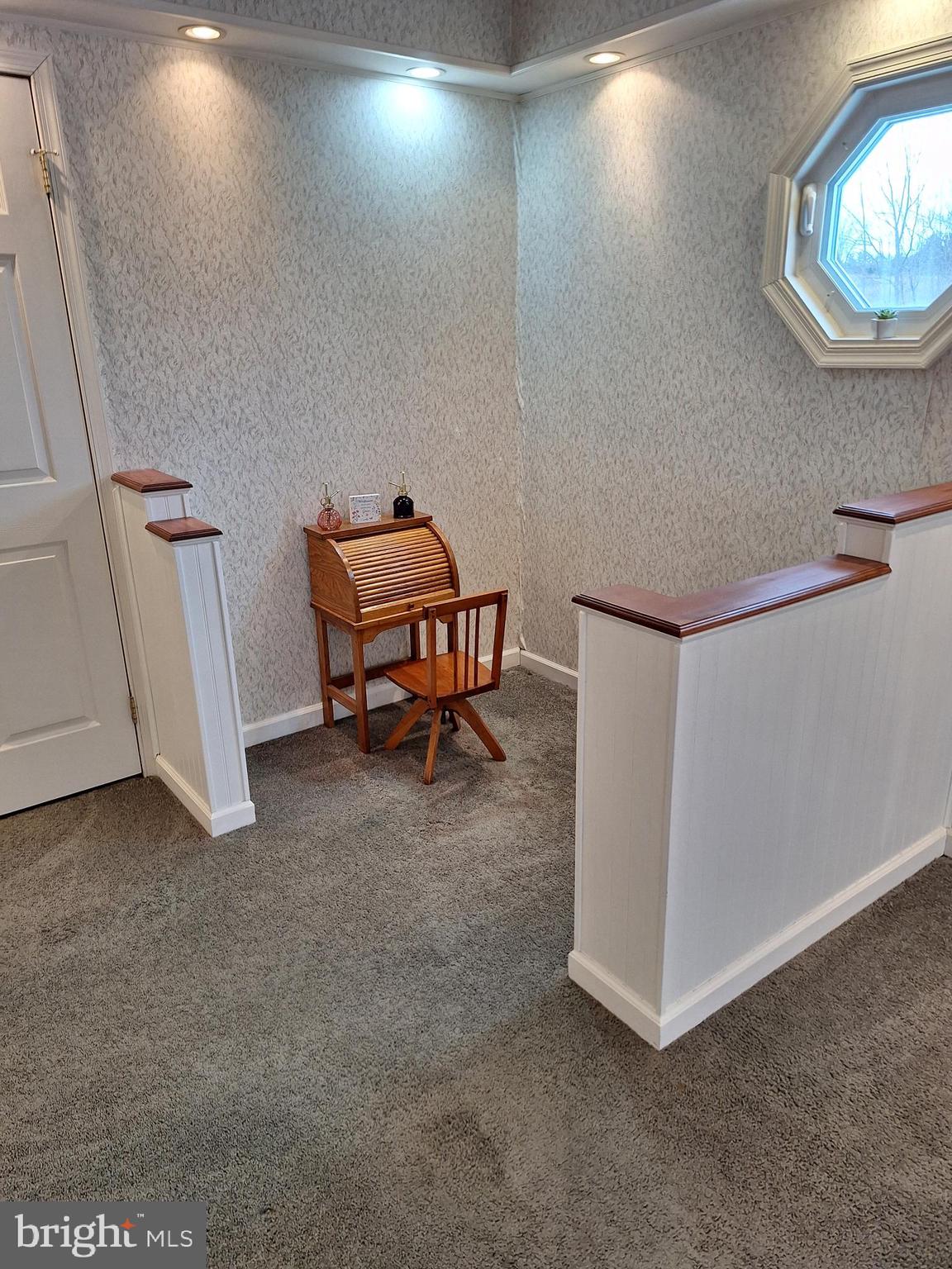 WHITPAIN HILLS - Residential