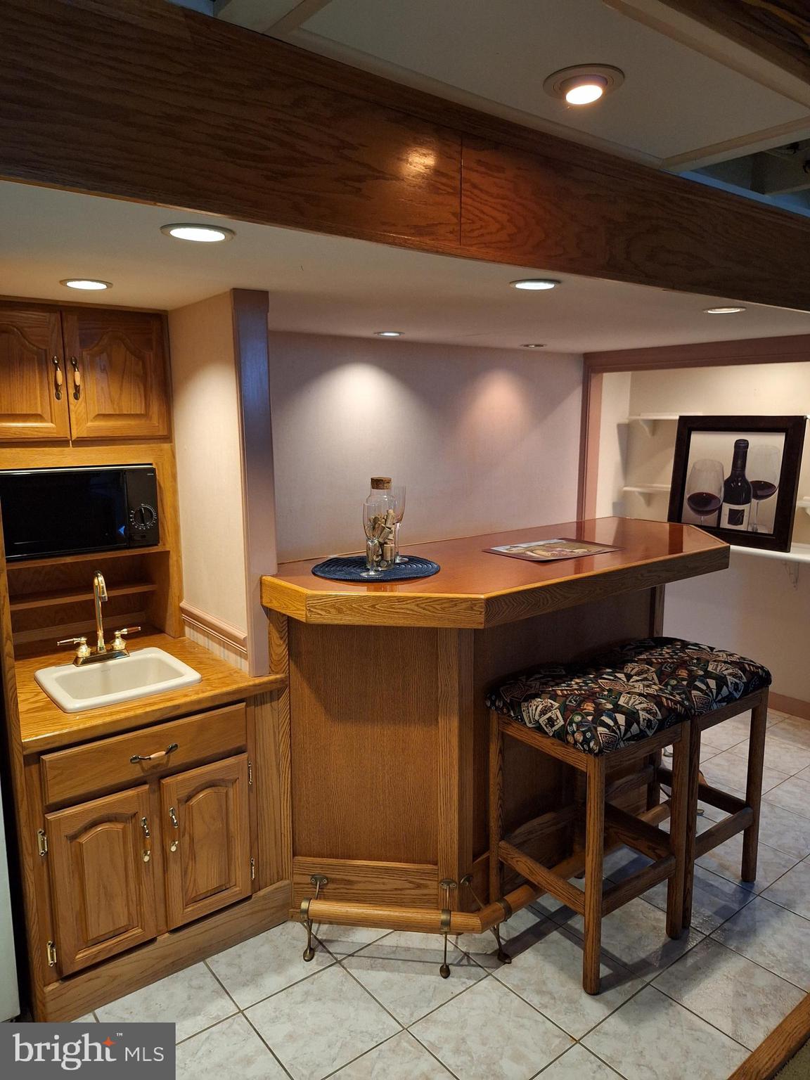 WHITPAIN HILLS - Residential