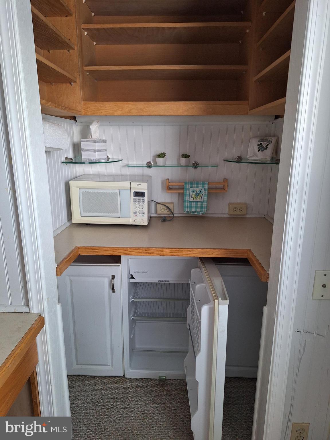 WHITPAIN HILLS - Residential