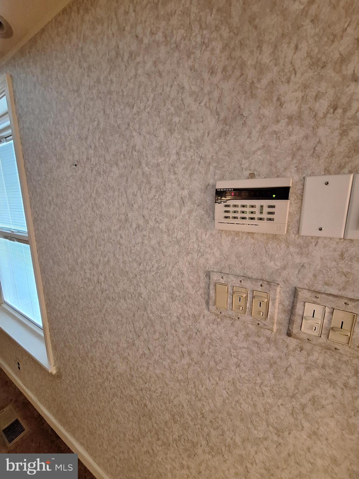 WHITPAIN HILLS - Residential