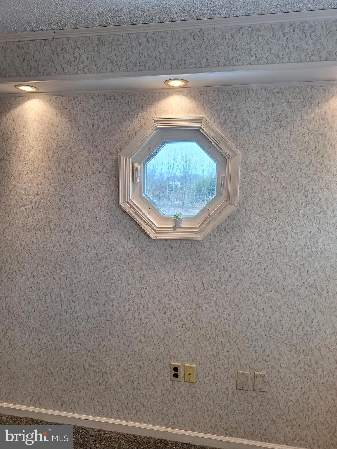 WHITPAIN HILLS - Residential