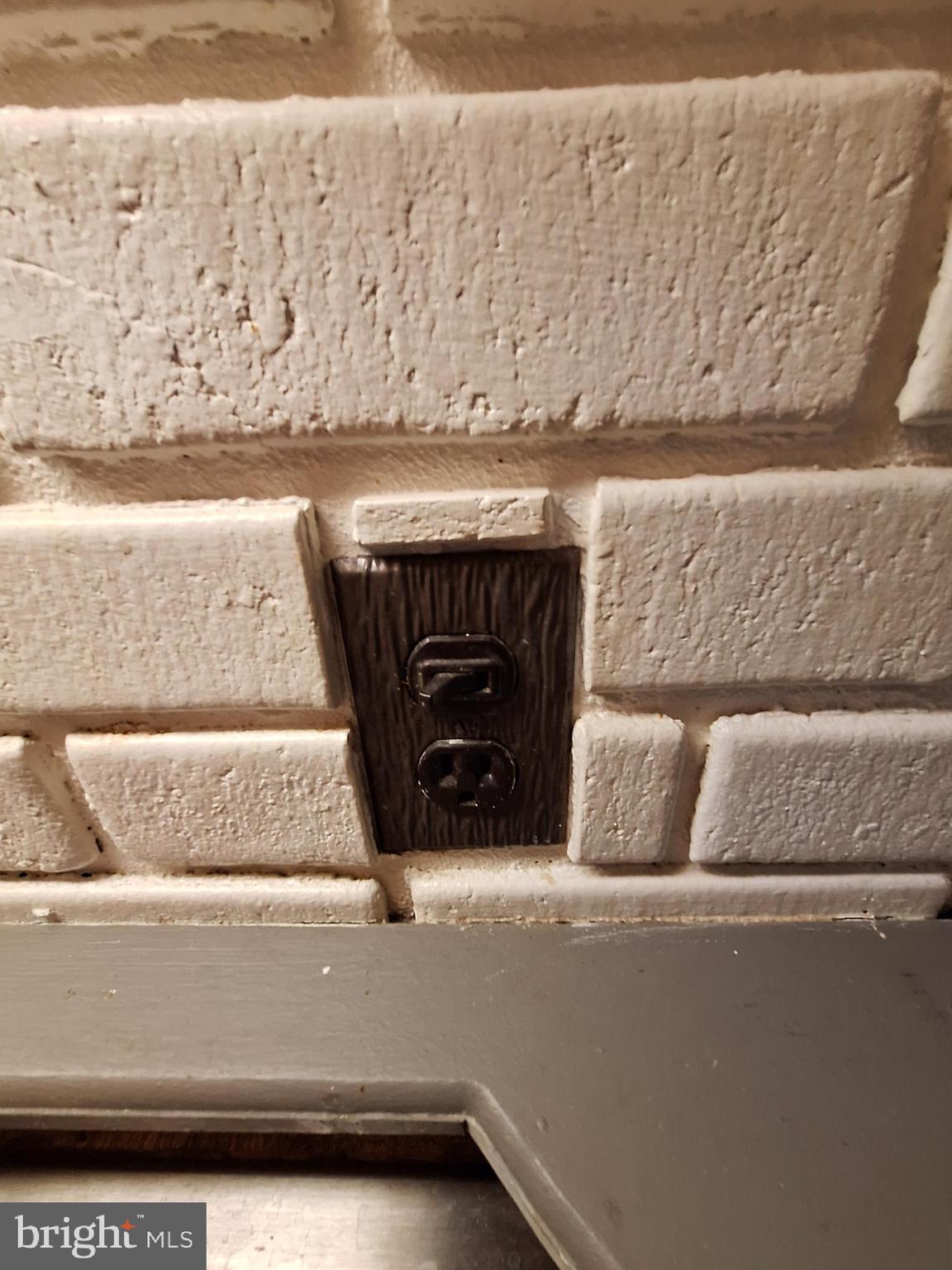 WHITPAIN HILLS - Residential