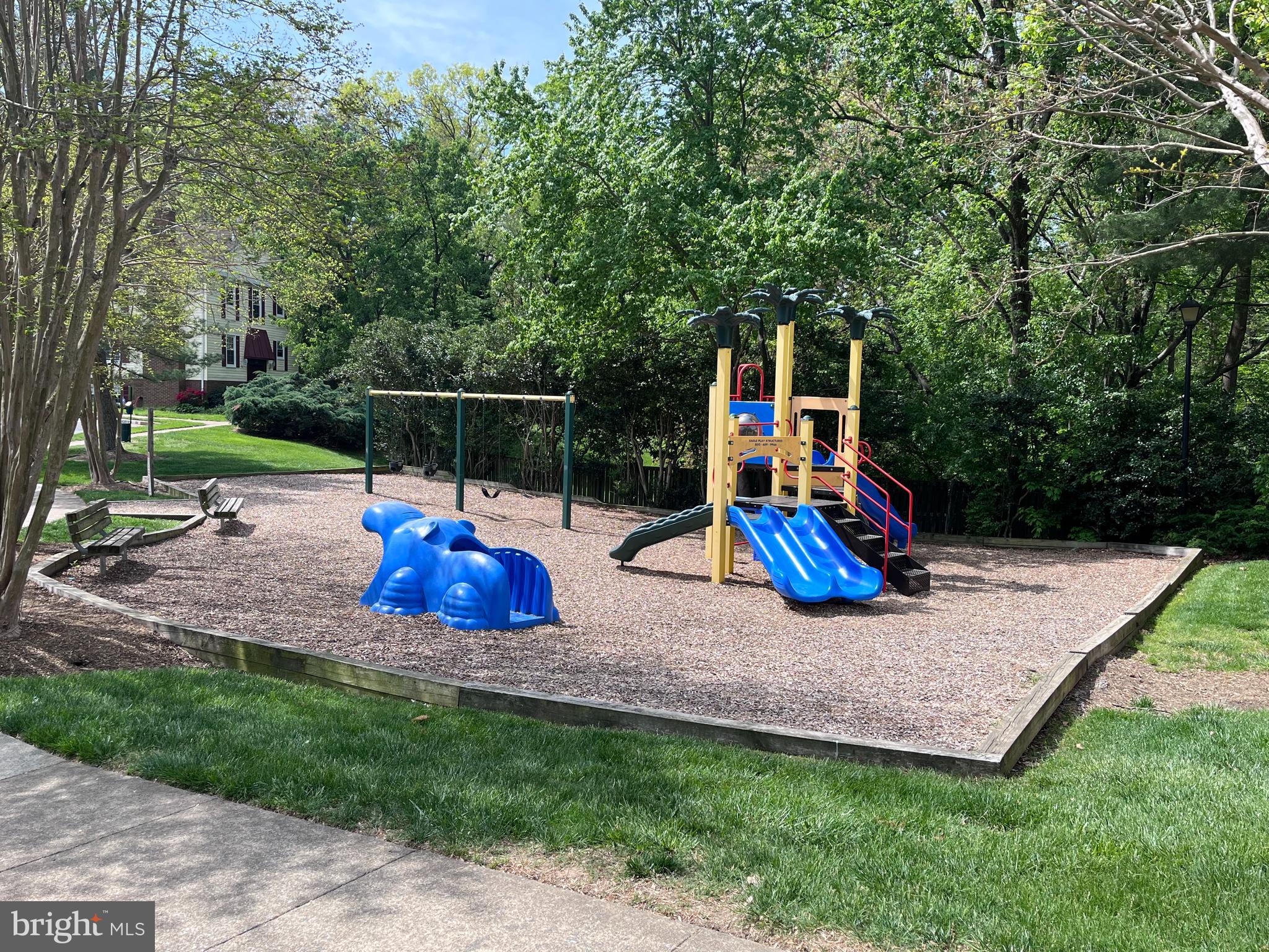 SARATOGA TOWNHOUSES - Residential Lease