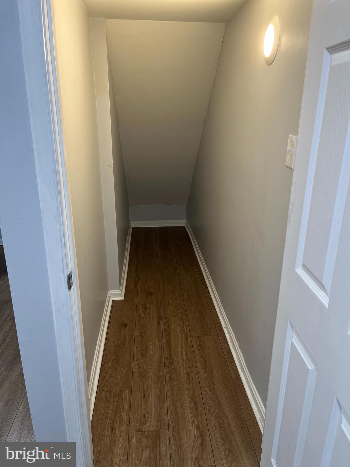 SARATOGA TOWNHOUSES - Residential Lease