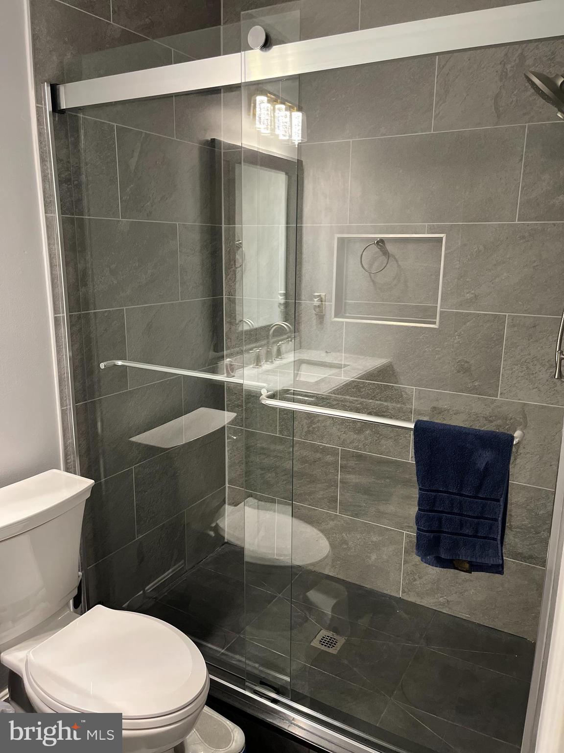 SARATOGA TOWNHOUSES - Residential Lease