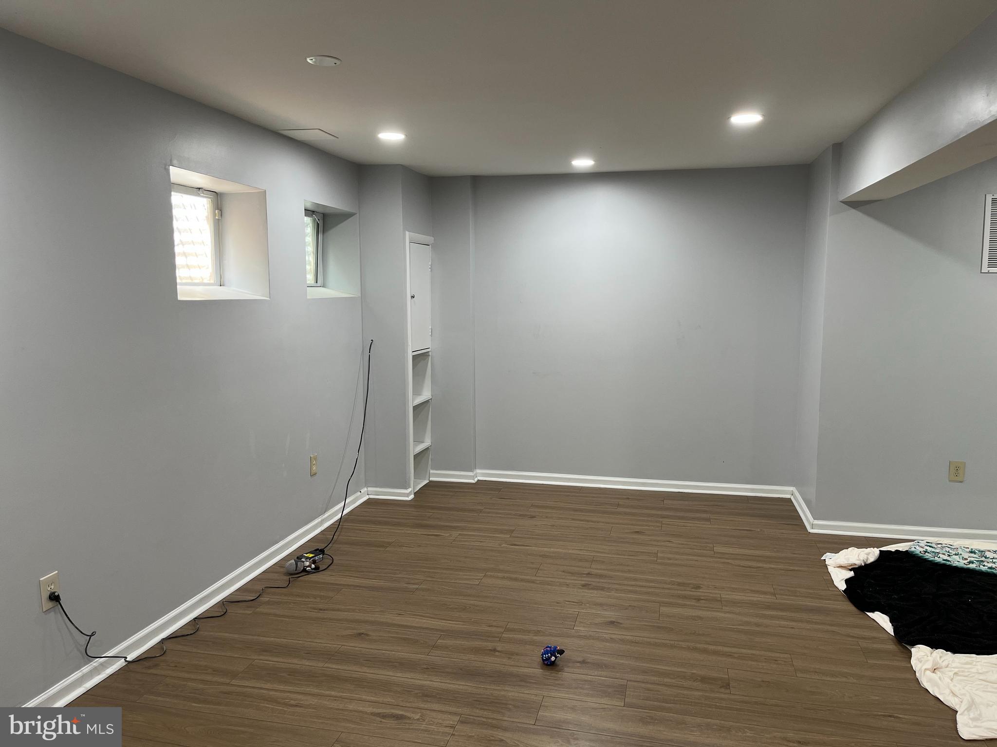 SARATOGA TOWNHOUSES - Residential Lease