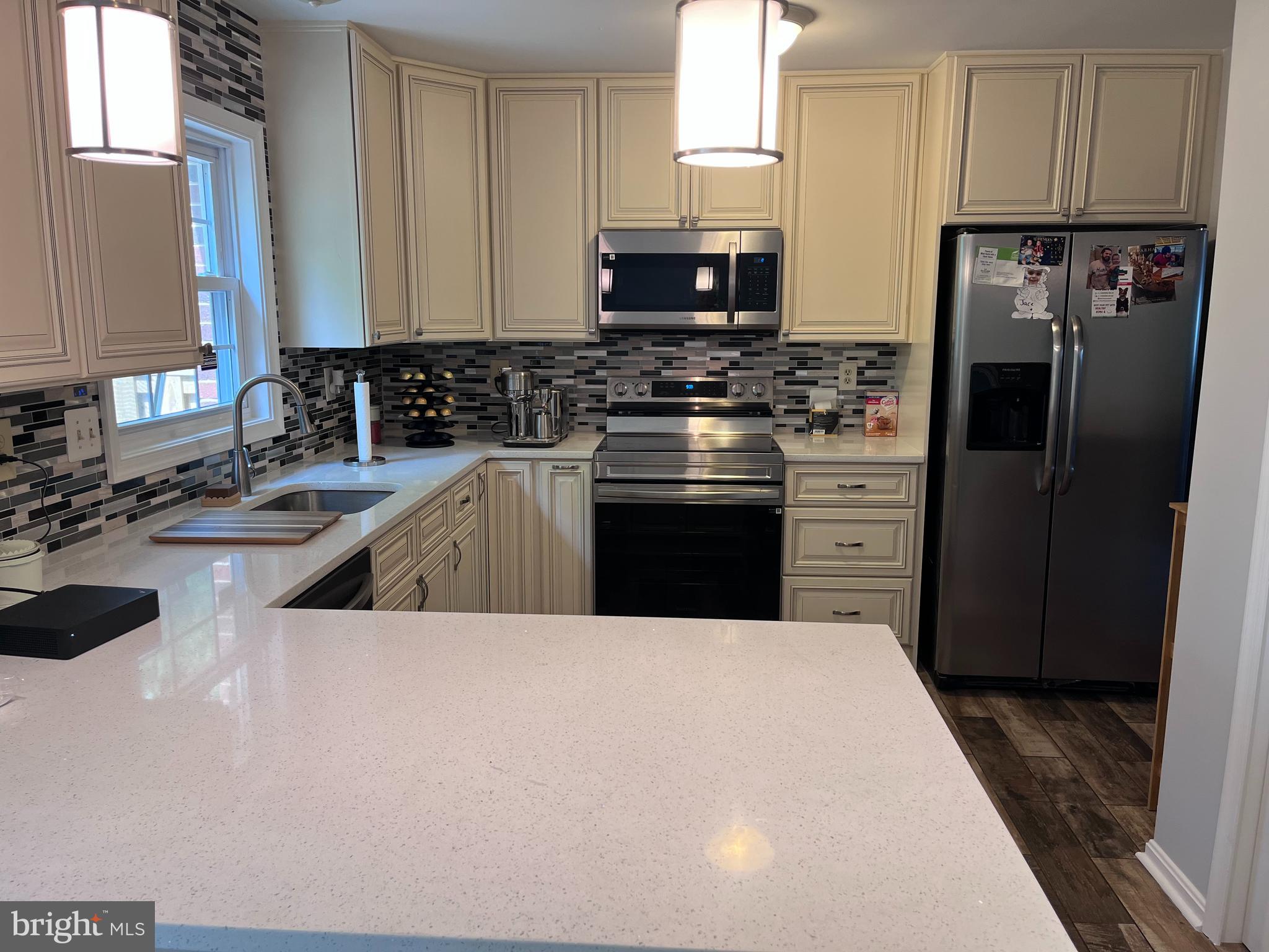 SARATOGA TOWNHOUSES - Residential Lease