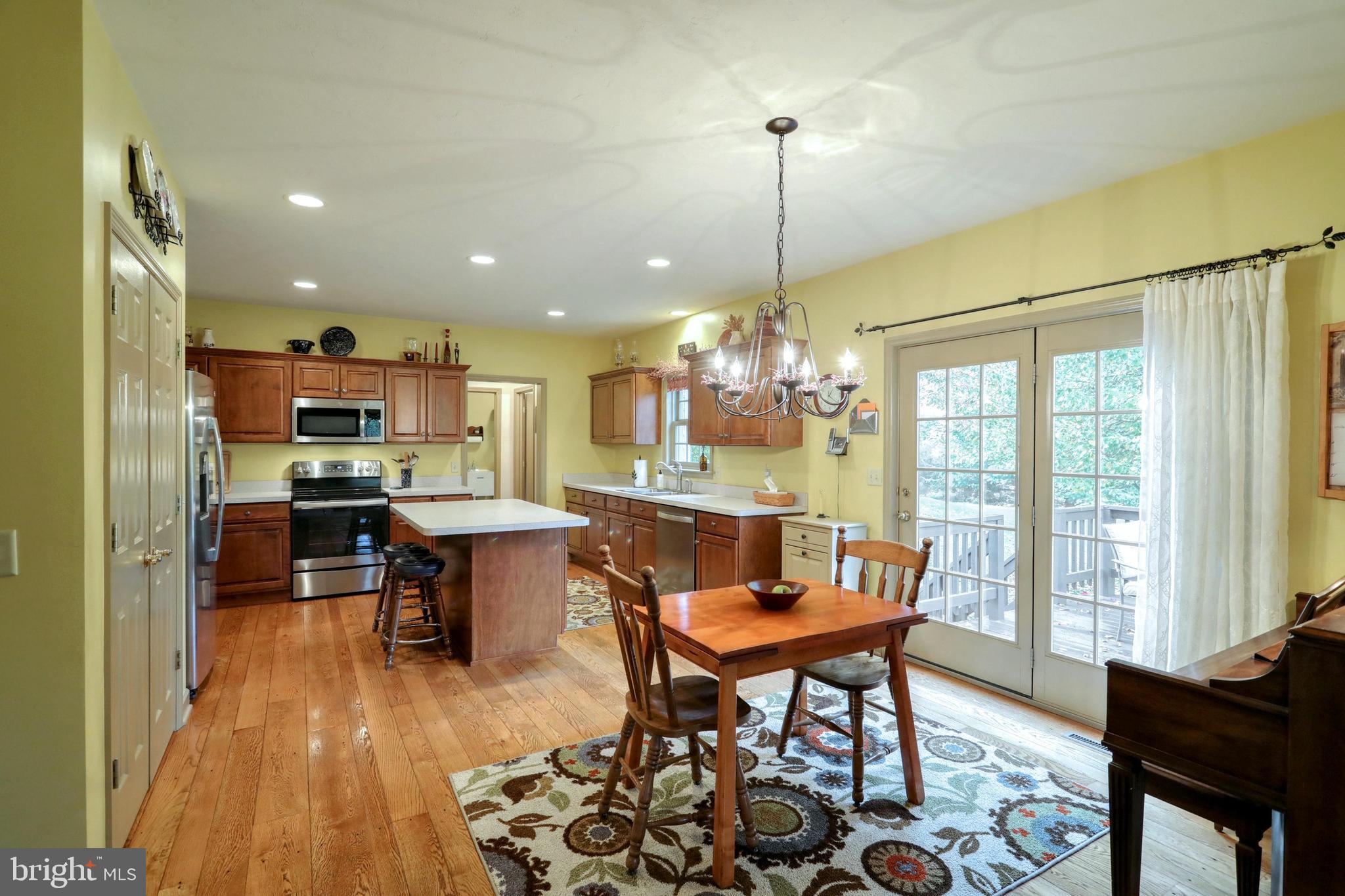 YORK TWP - Residential