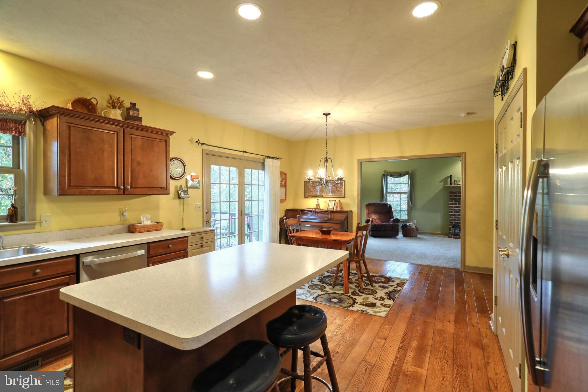 YORK TWP - Residential