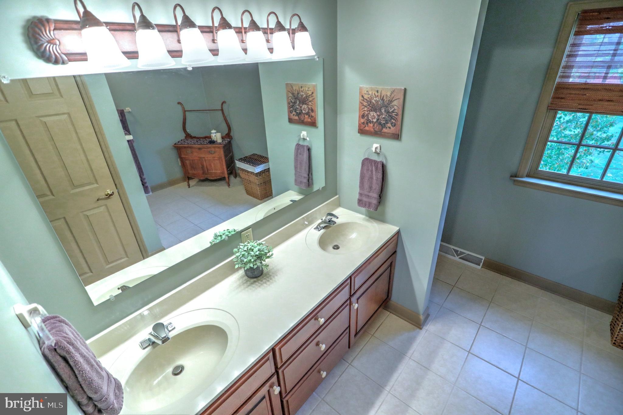 YORK TWP - Residential