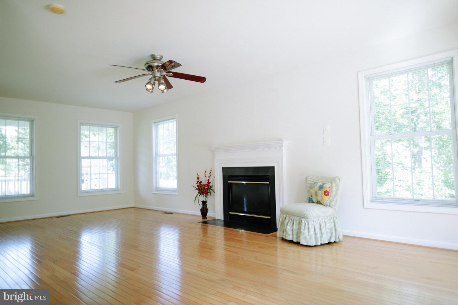 DUTCH HOLLOW - Residential