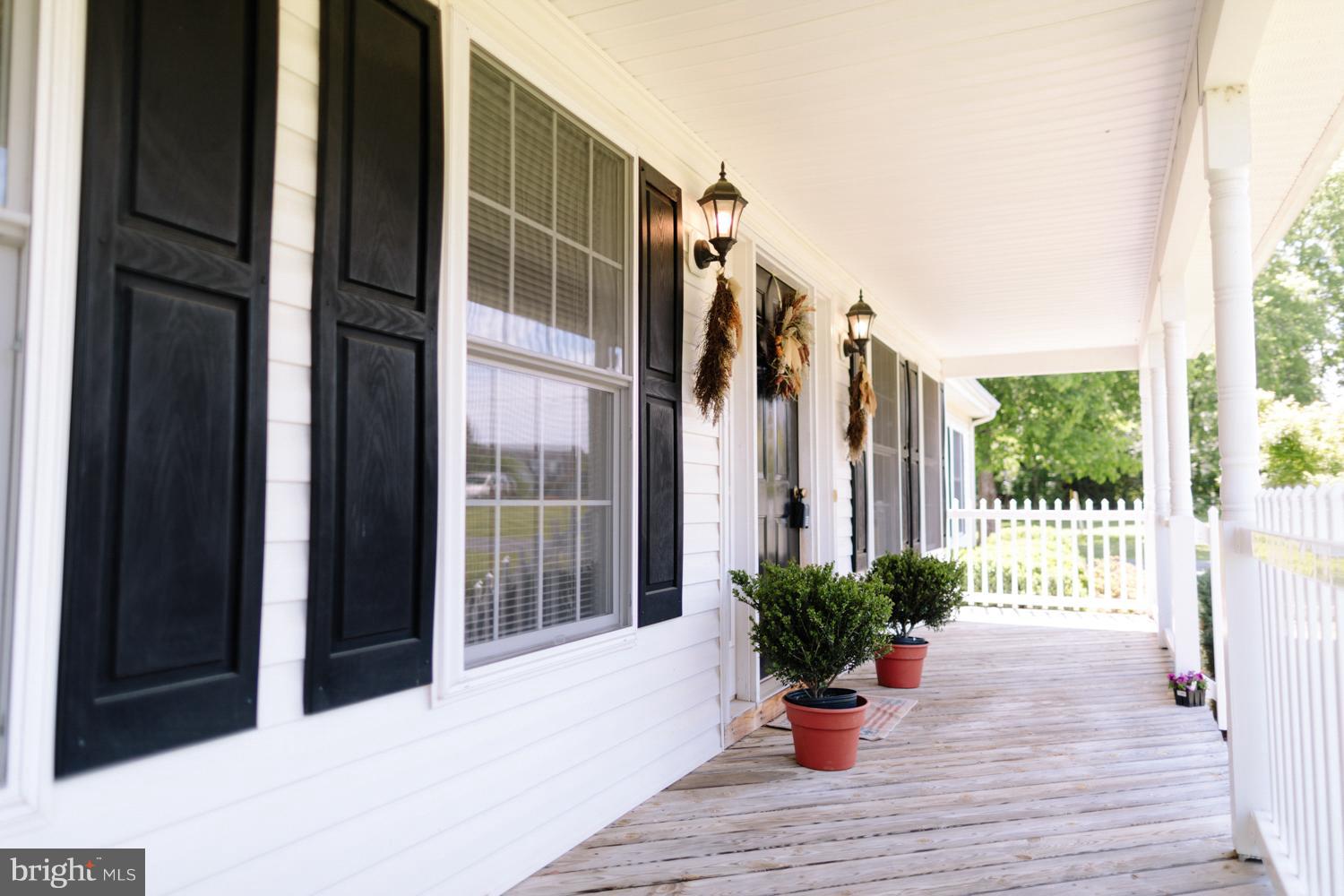 DUTCH HOLLOW - Residential