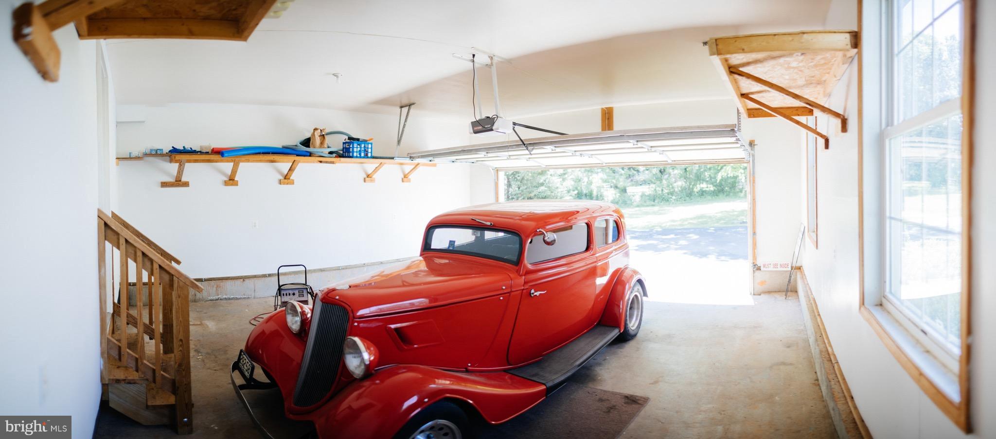 DUTCH HOLLOW - Residential