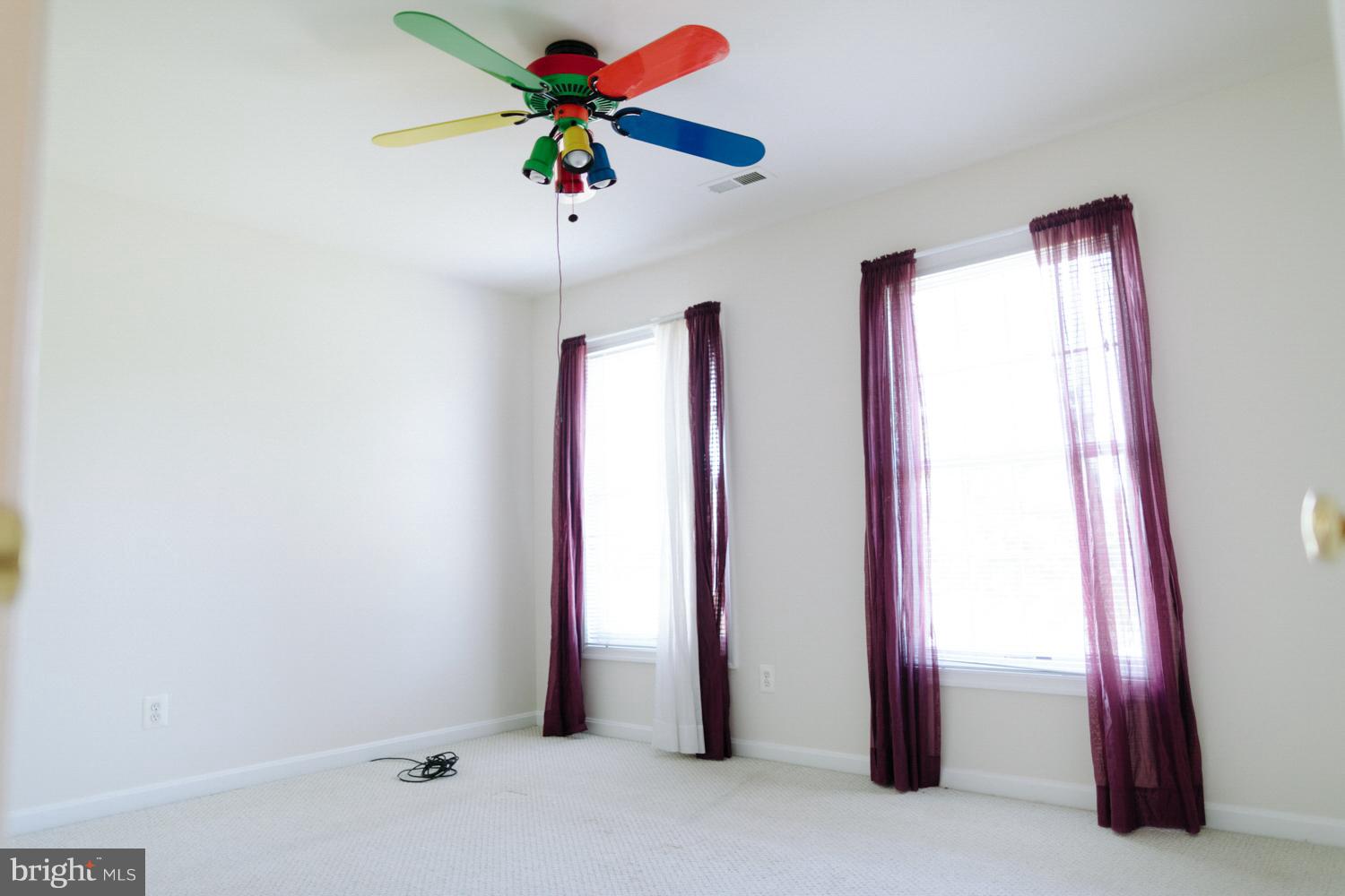 DUTCH HOLLOW - Residential