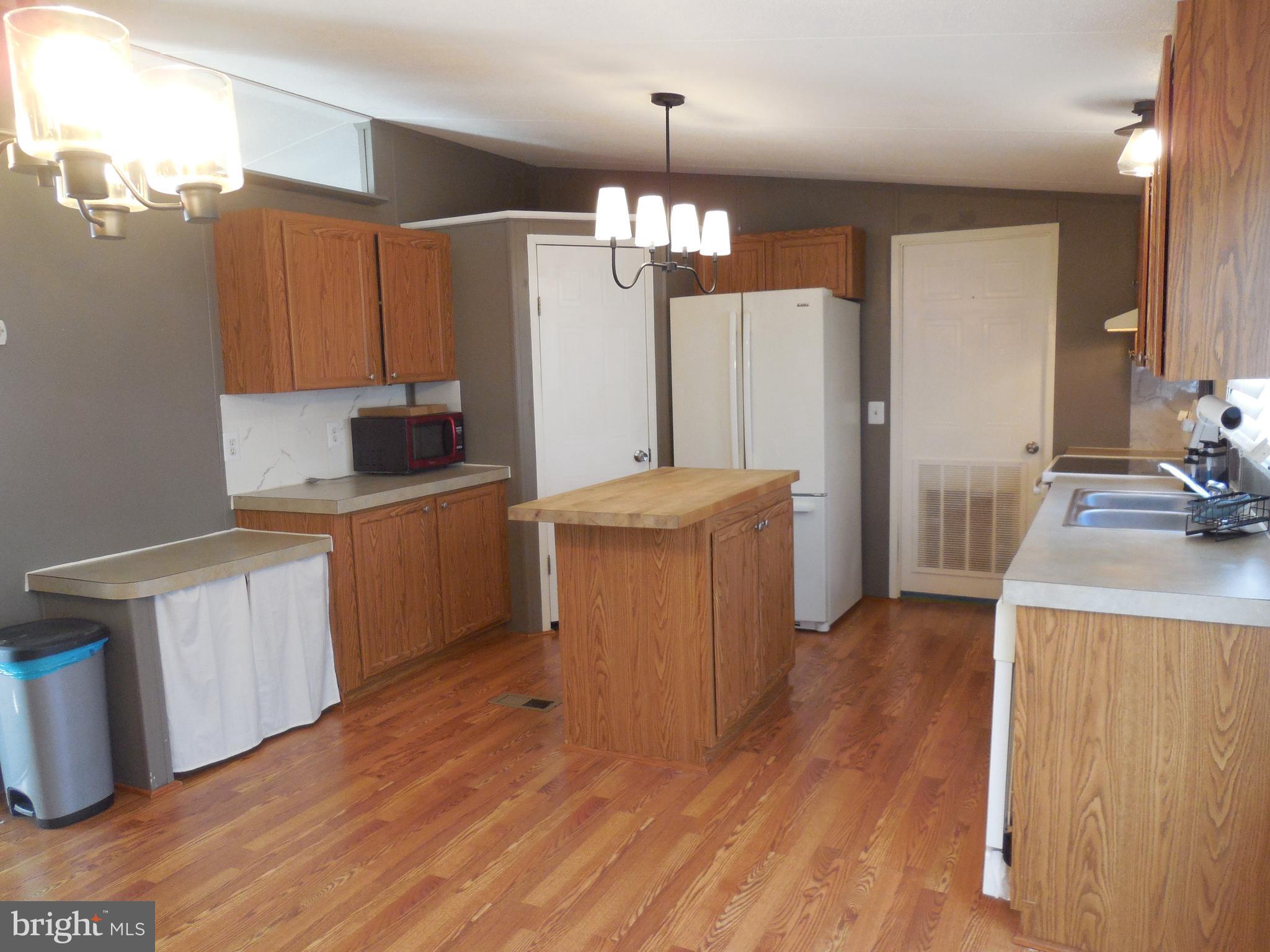 DARLINGTON MOBILE ESTATES - Residential