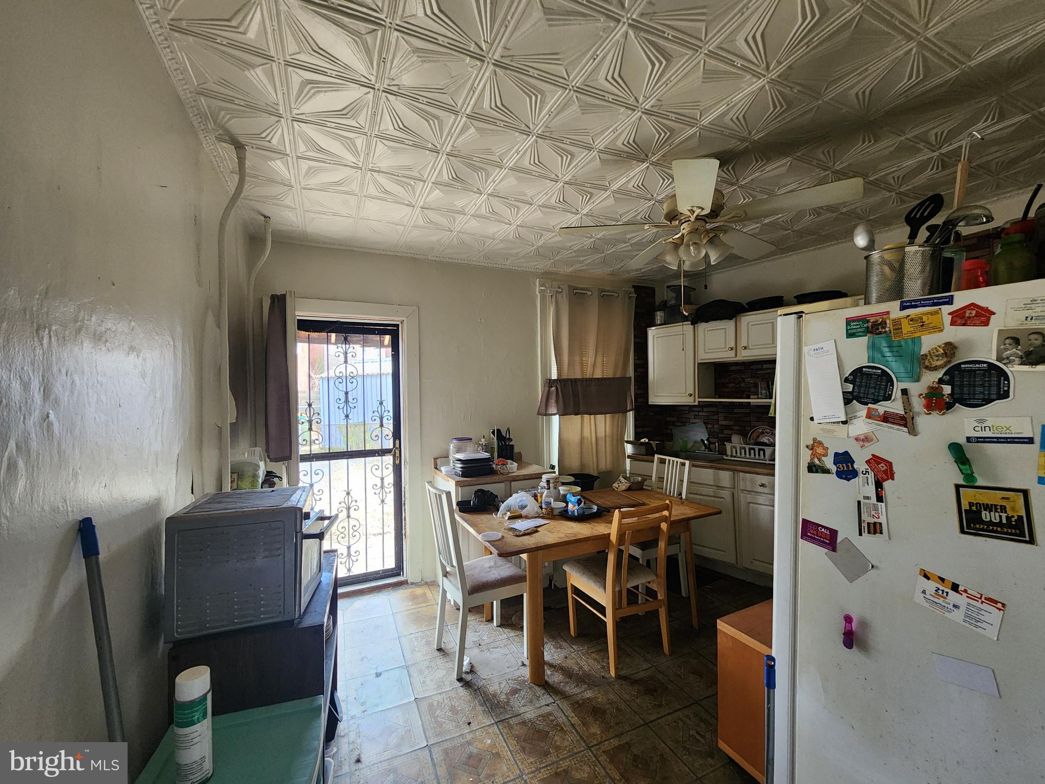 EAST BALTIMORE MIDWAY - Residential