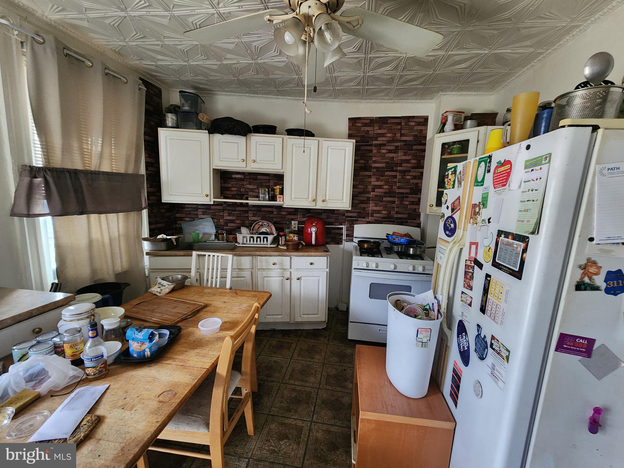 EAST BALTIMORE MIDWAY - Residential