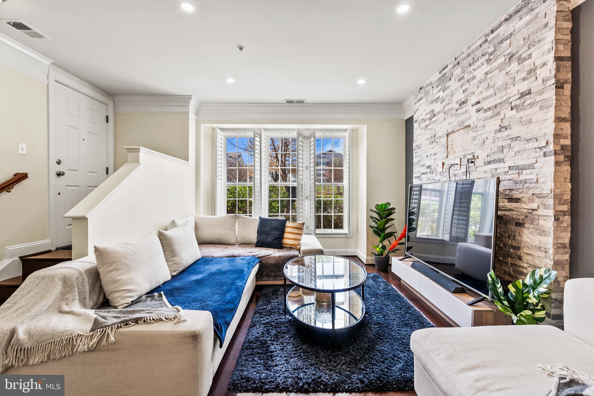 POTOMAC CLUB - Residential