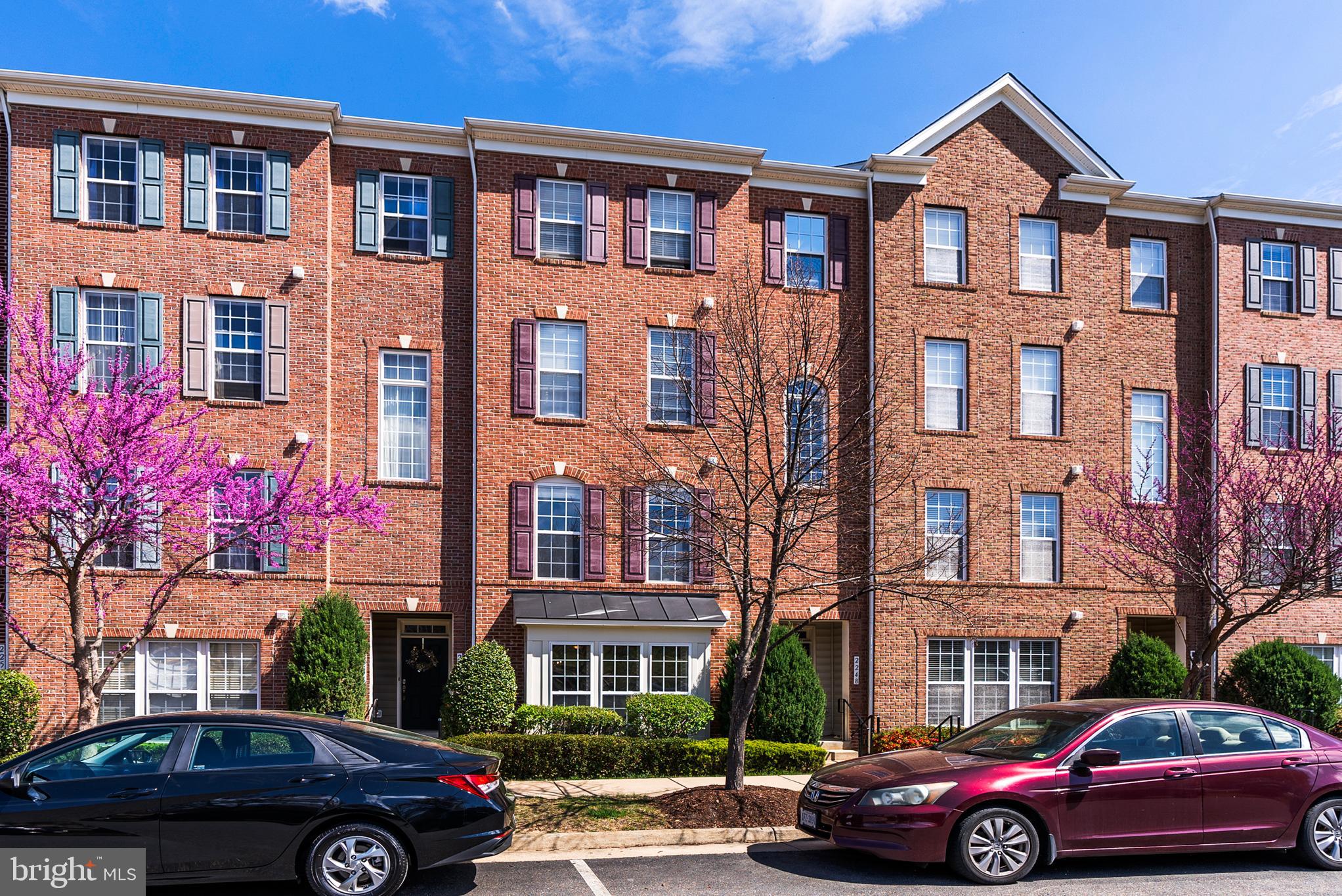 POTOMAC CLUB - Residential