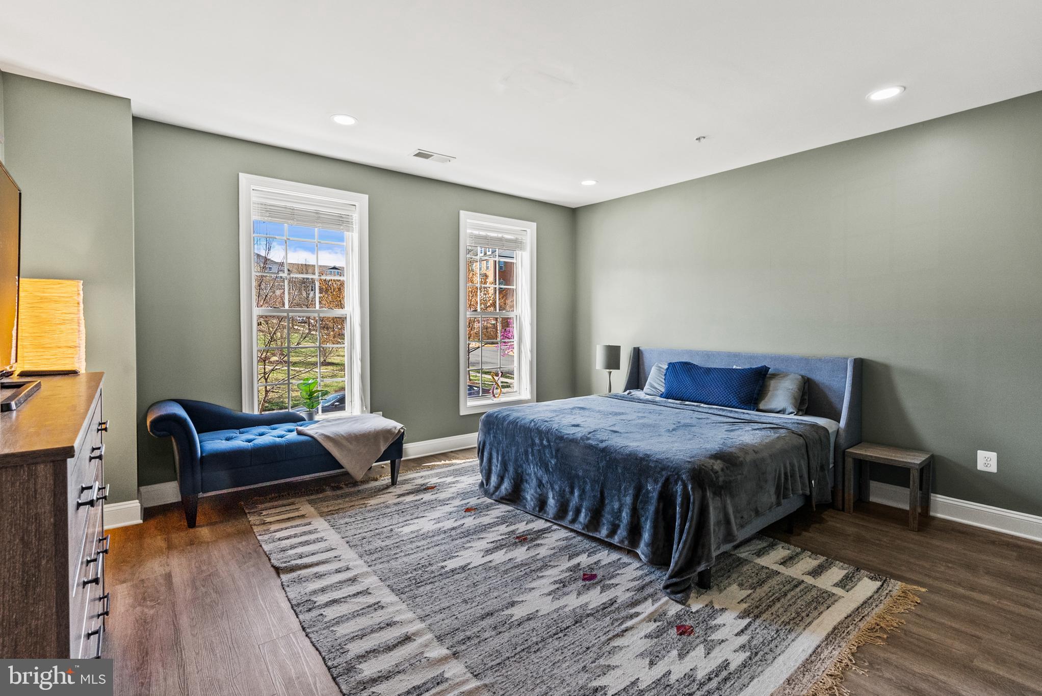 POTOMAC CLUB - Residential