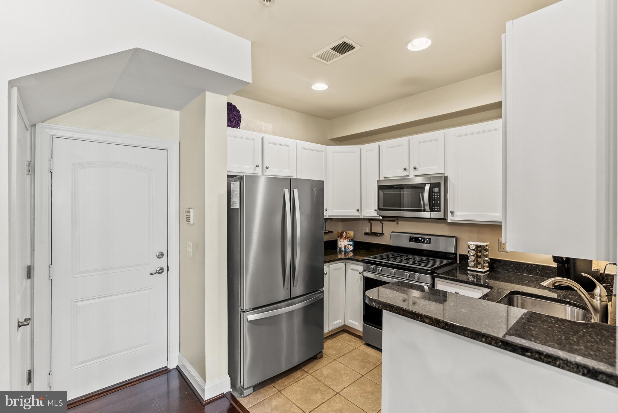 POTOMAC CLUB - Residential