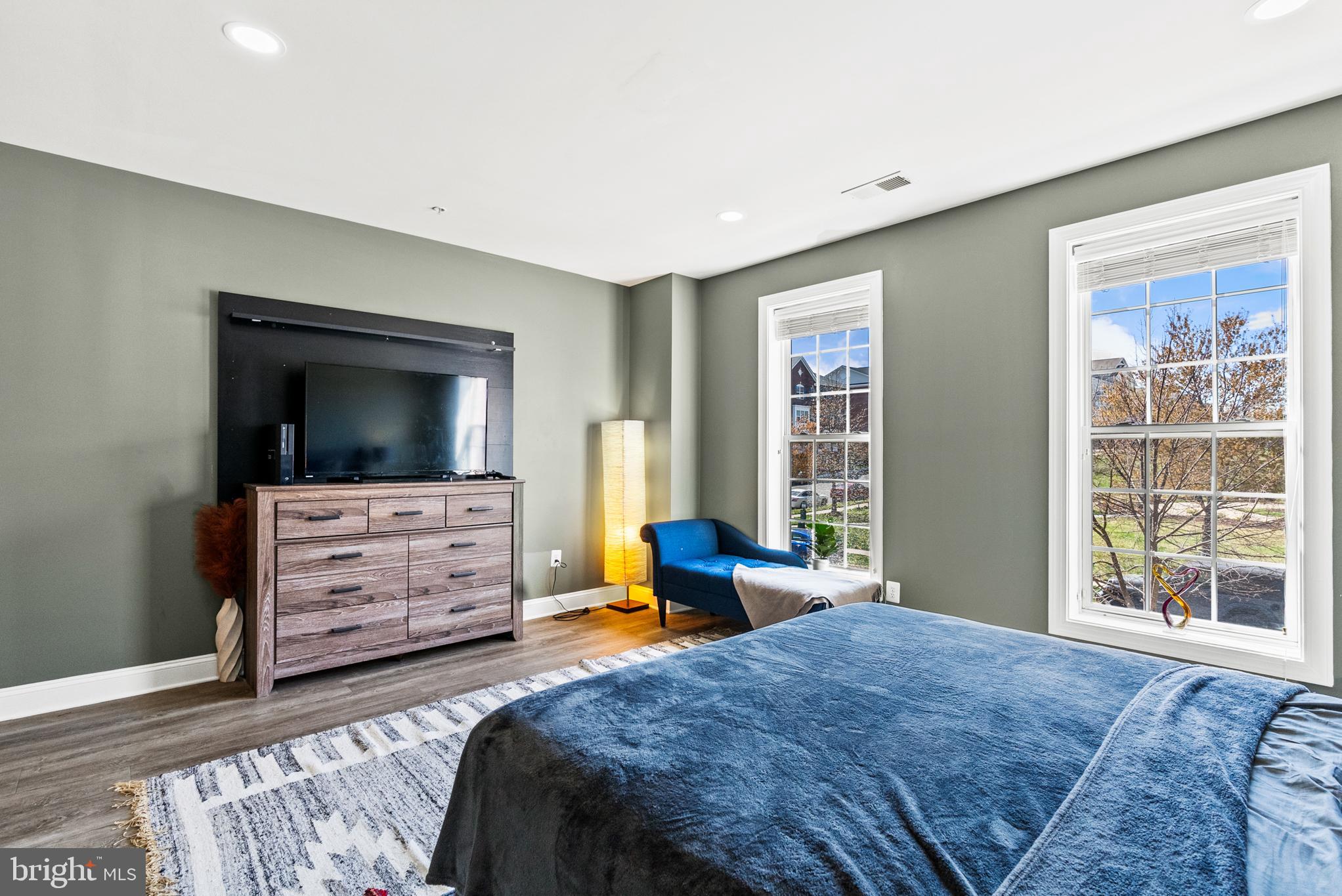 POTOMAC CLUB - Residential