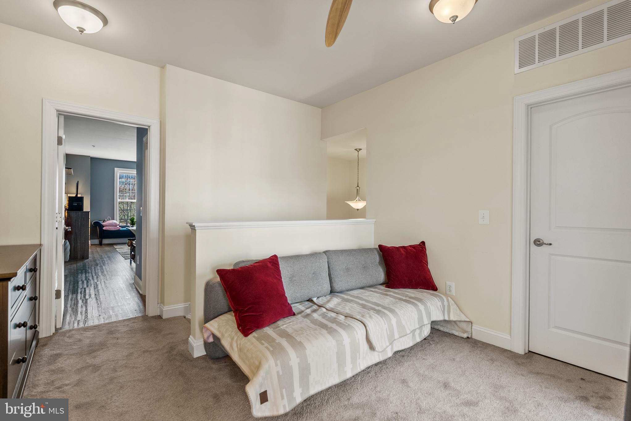 POTOMAC CLUB - Residential