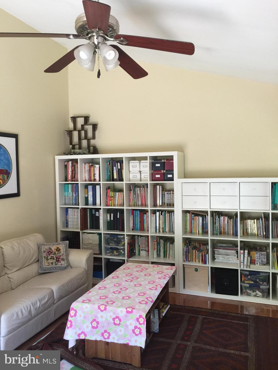 FOX MILL ESTATES - Residential Lease