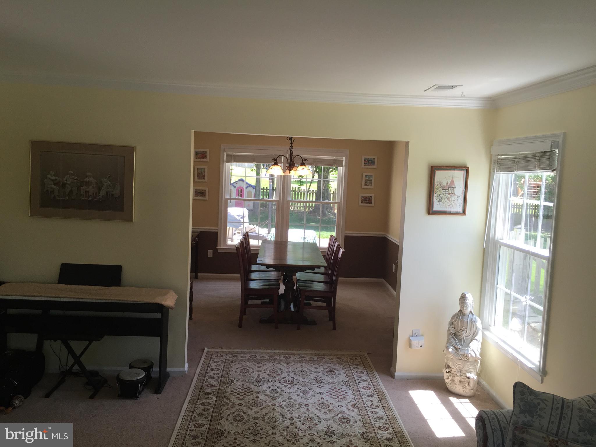 FOX MILL ESTATES - Residential Lease