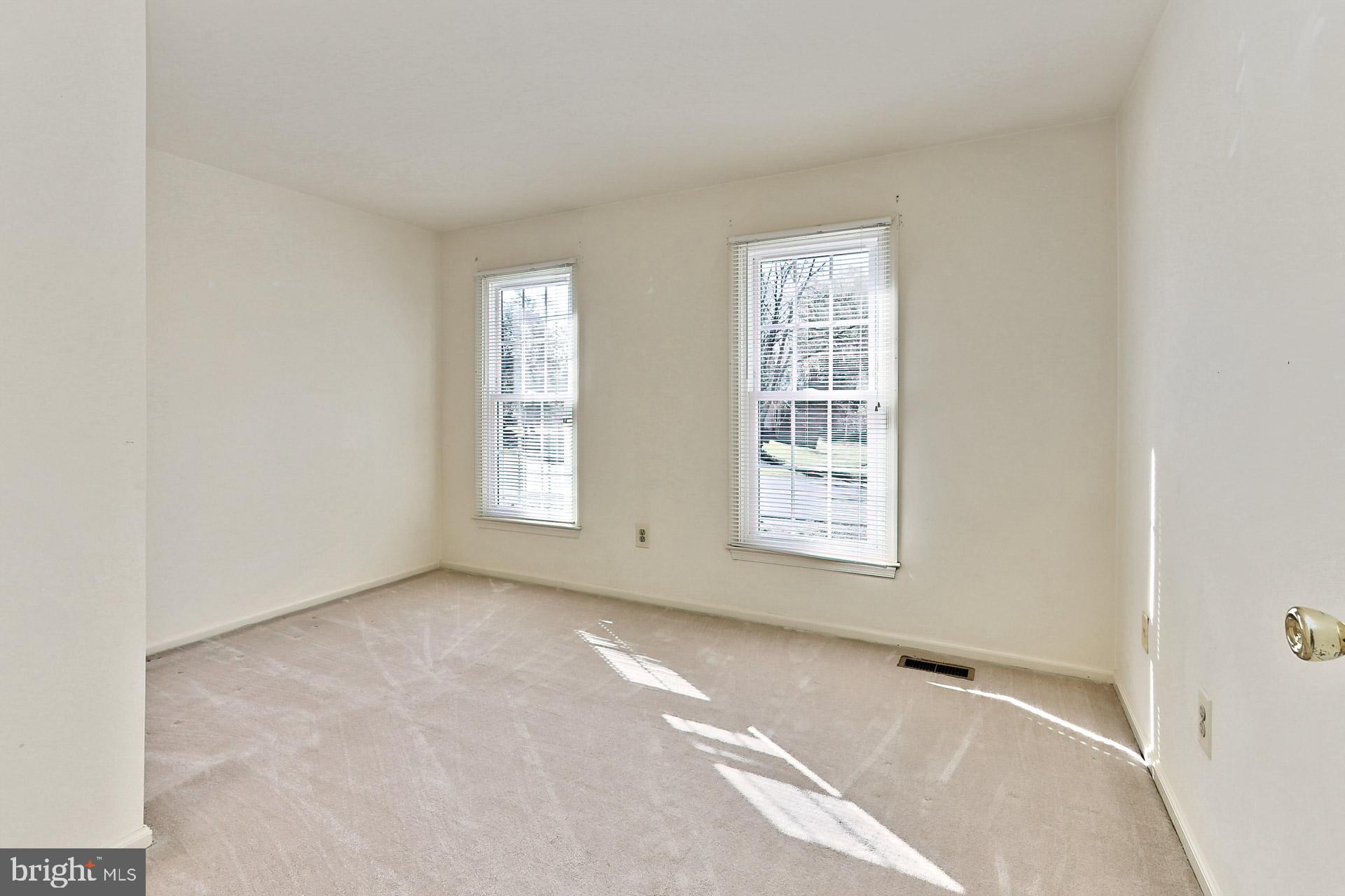 FRANKLIN FARM - Residential Lease