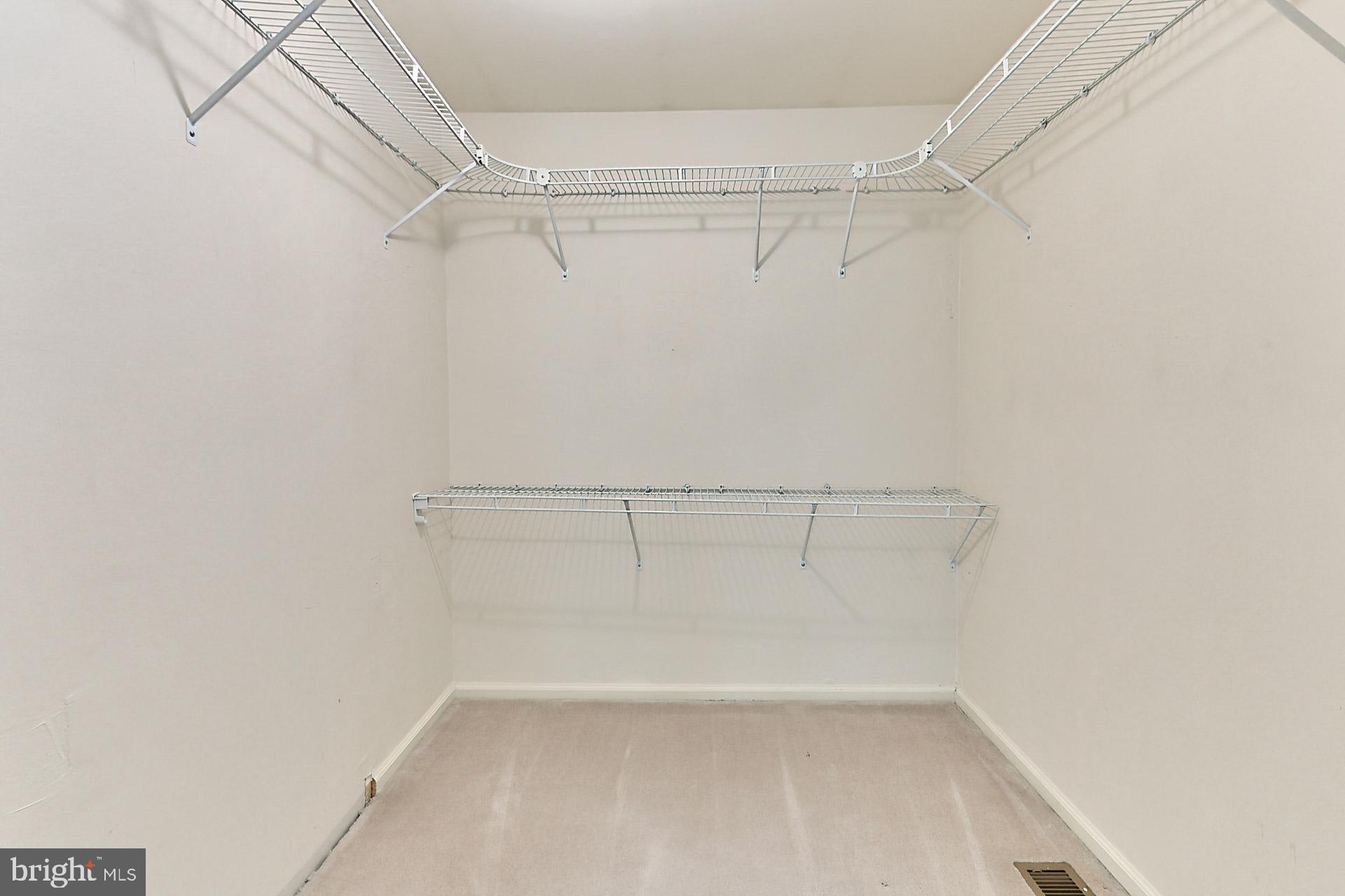 FRANKLIN FARM - Residential Lease