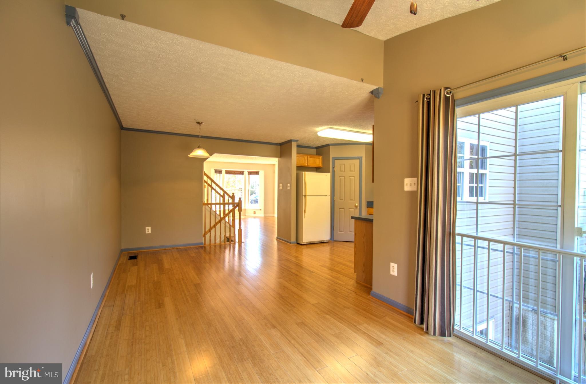 CONSTANT FRIENDSHIP - Residential