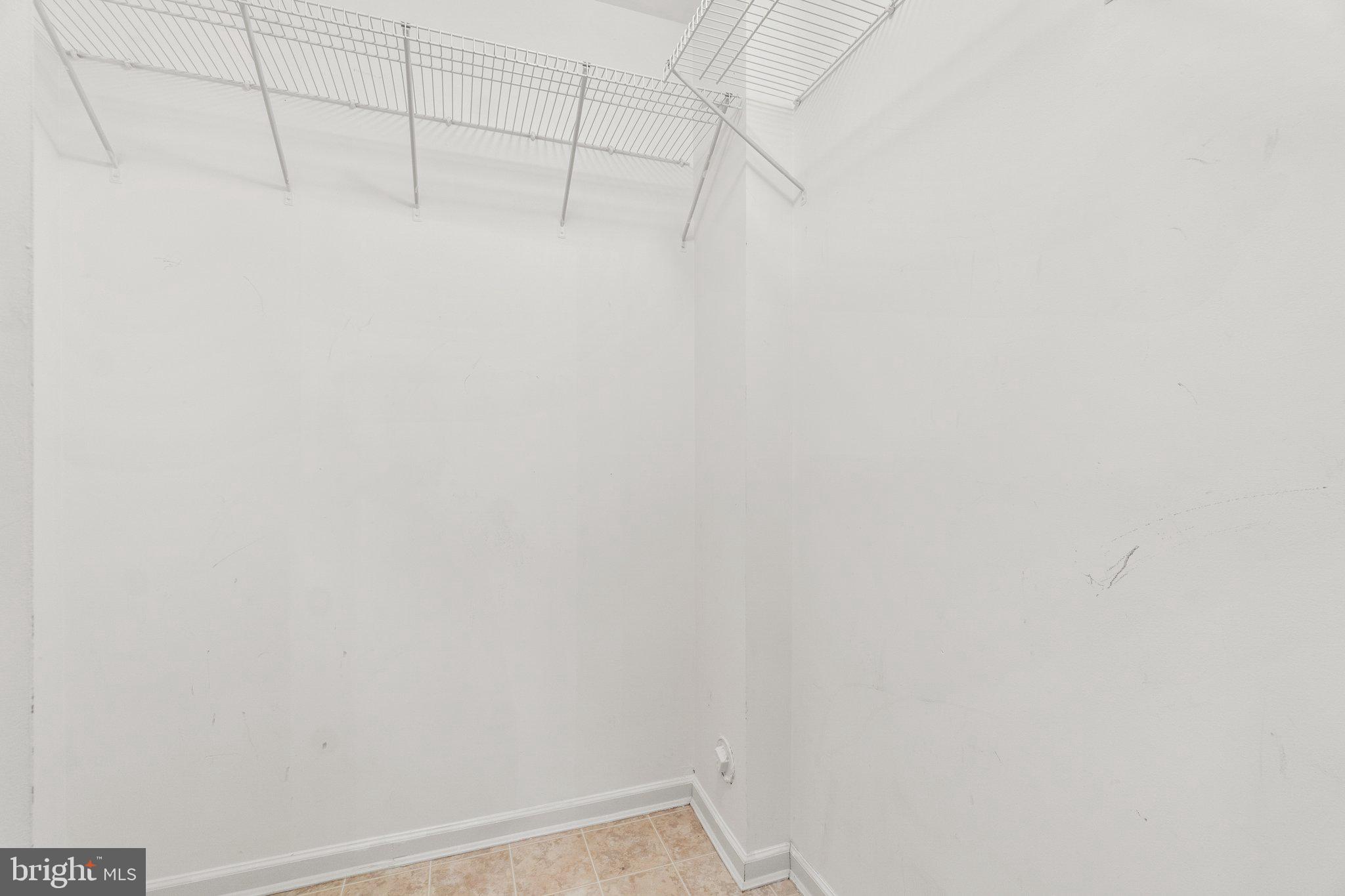 VILLAGE OF MILL RUN - Residential Lease