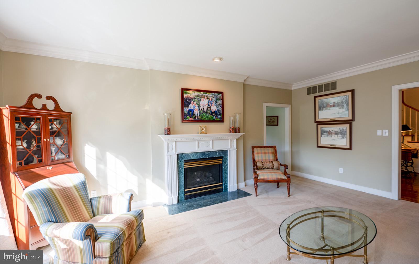 ROSSMORE - Residential