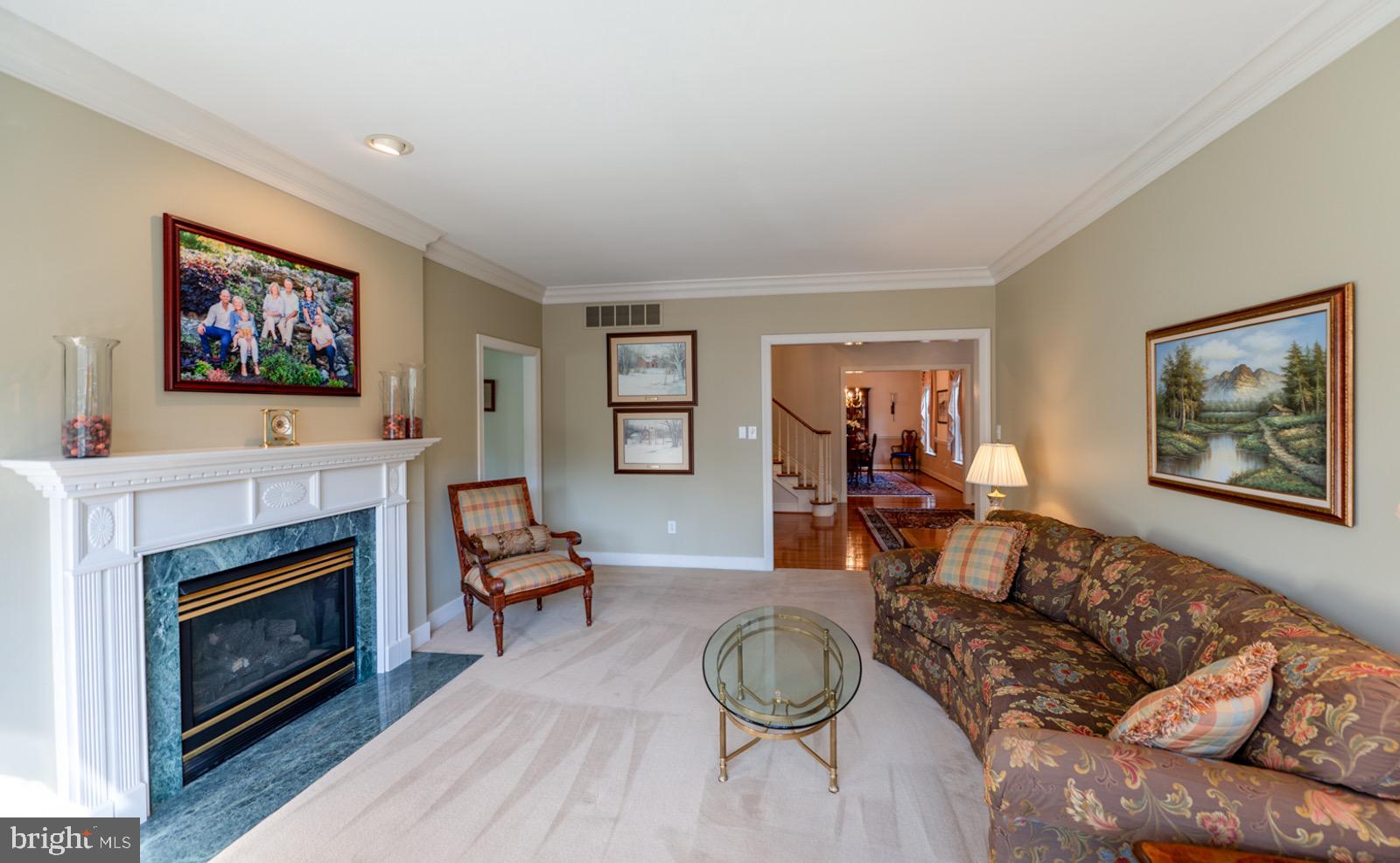 ROSSMORE - Residential