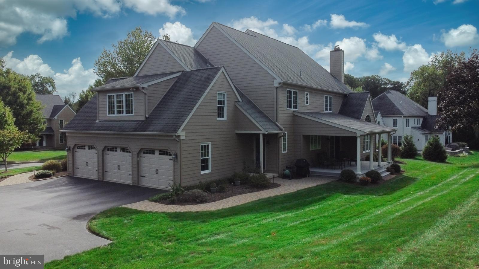 ROSSMORE - Residential