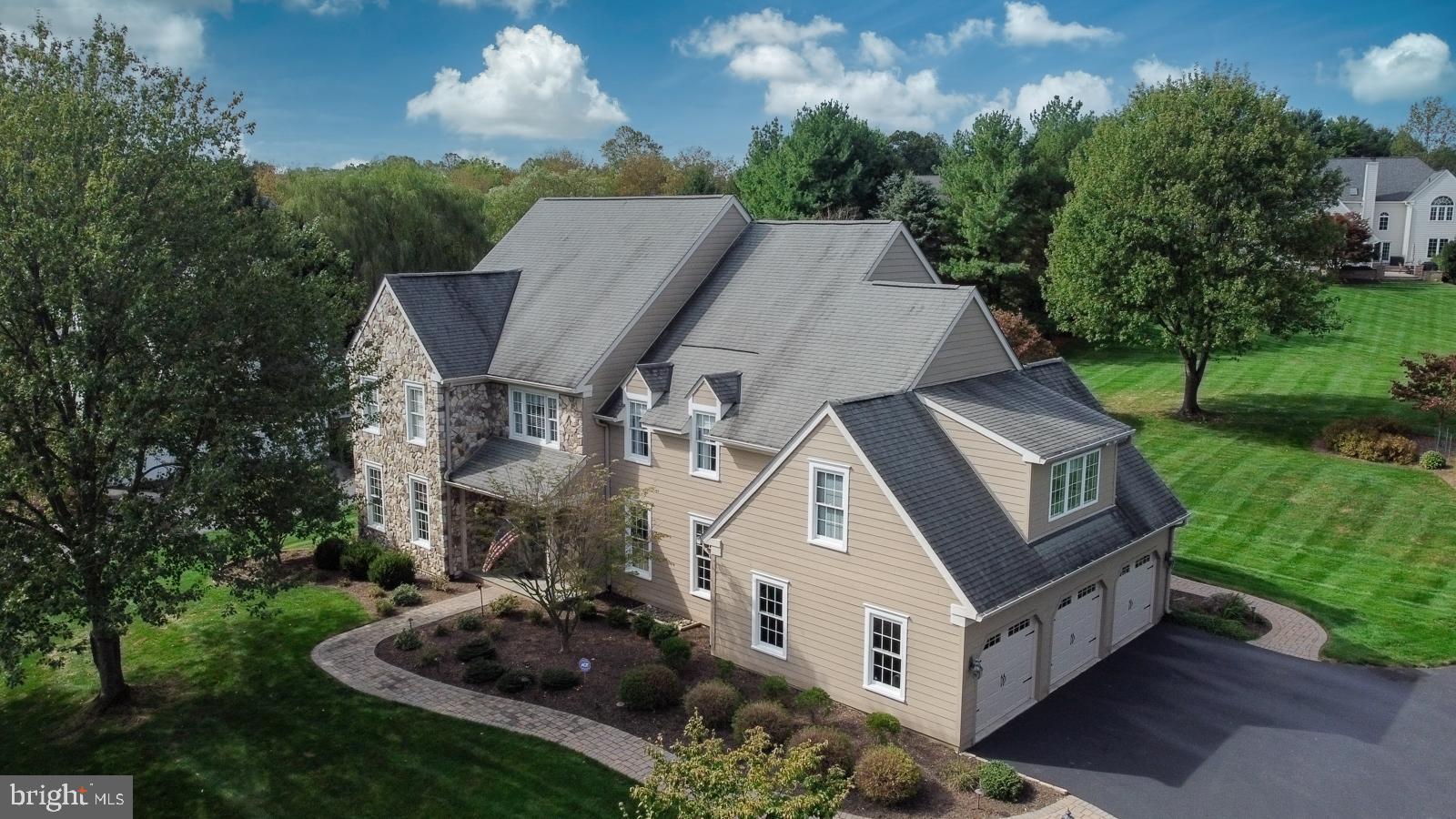 ROSSMORE - Residential