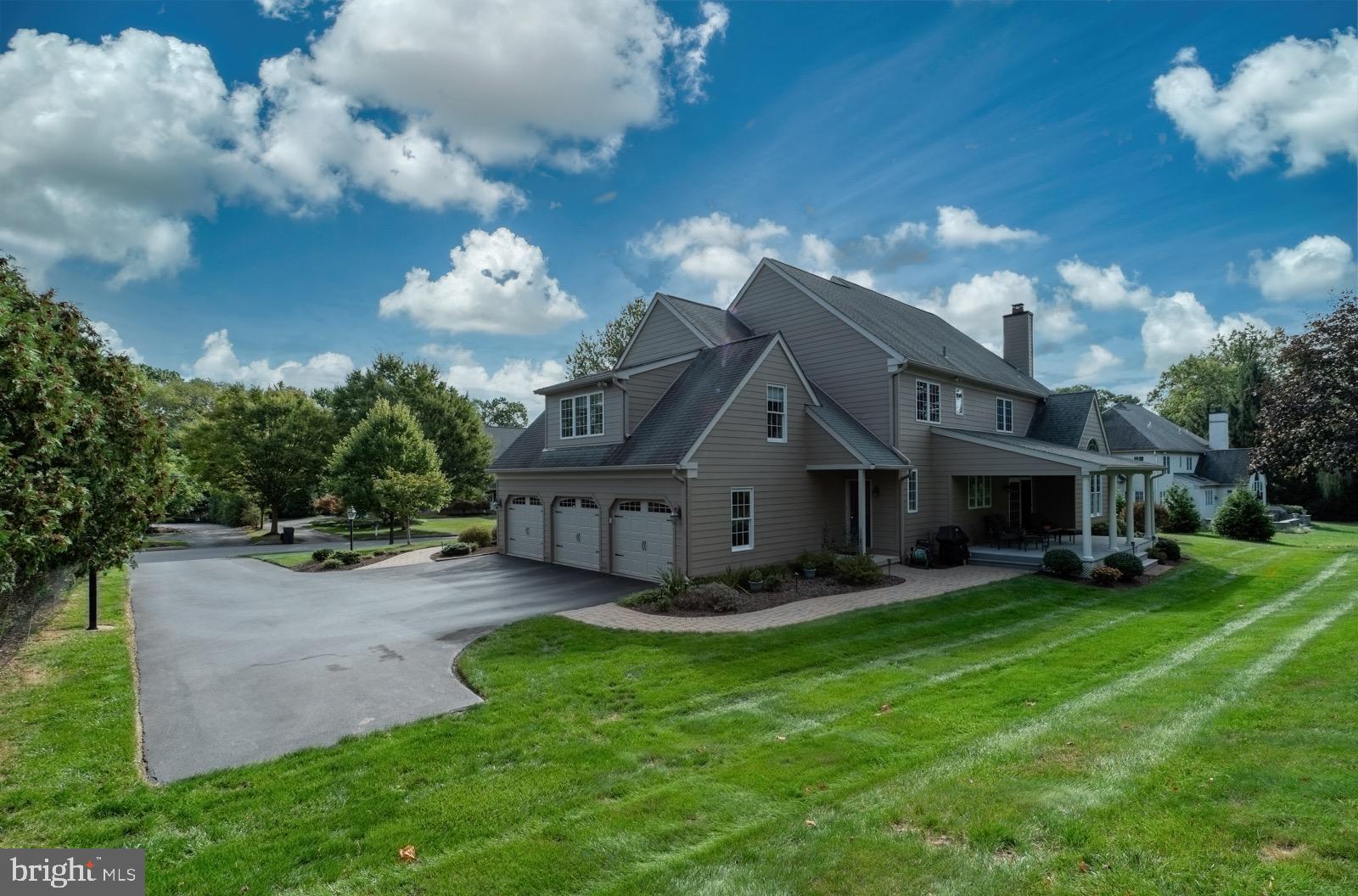 ROSSMORE - Residential
