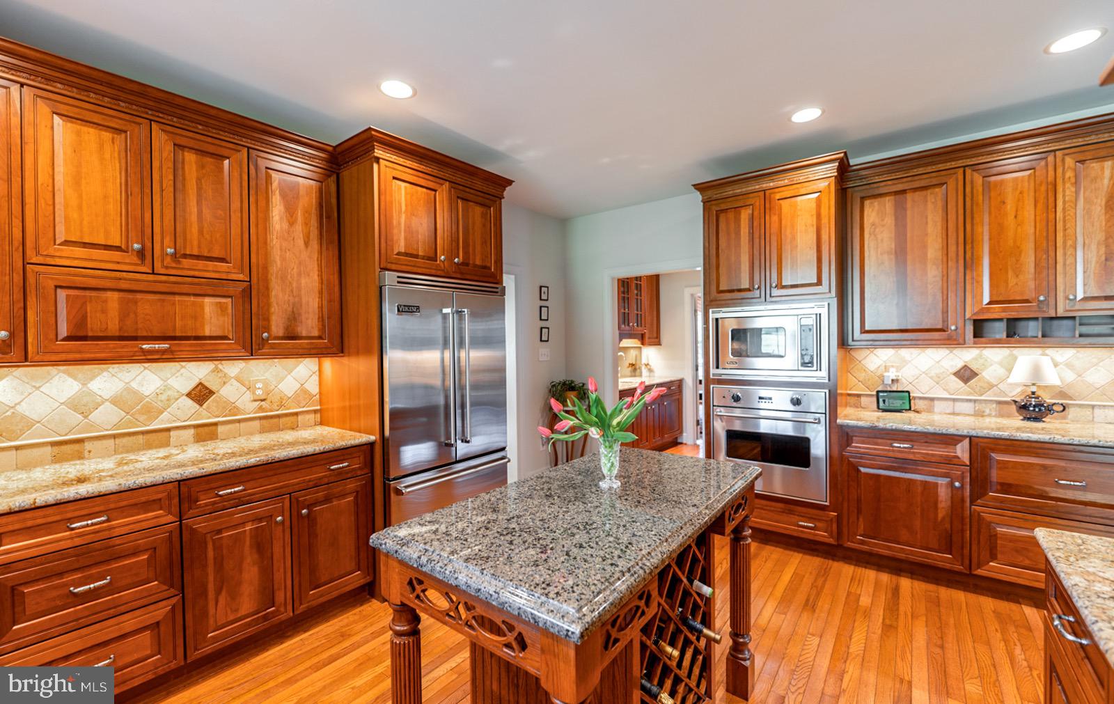 ROSSMORE - Residential