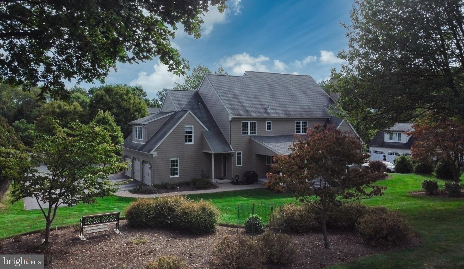 ROSSMORE - Residential