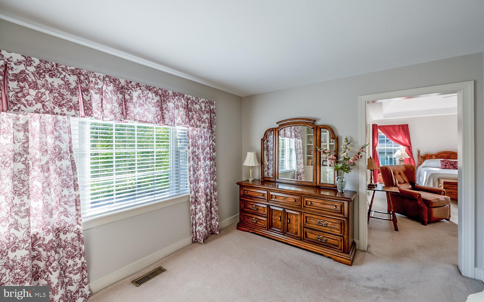 ROSSMORE - Residential