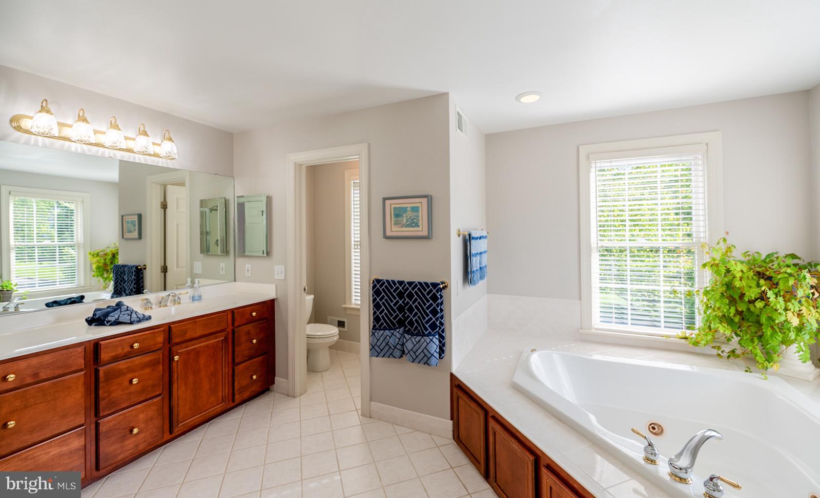 ROSSMORE - Residential