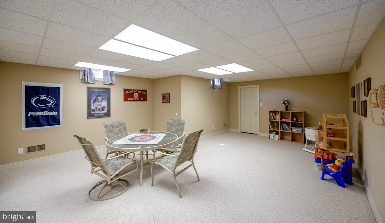 ROSSMORE - Residential