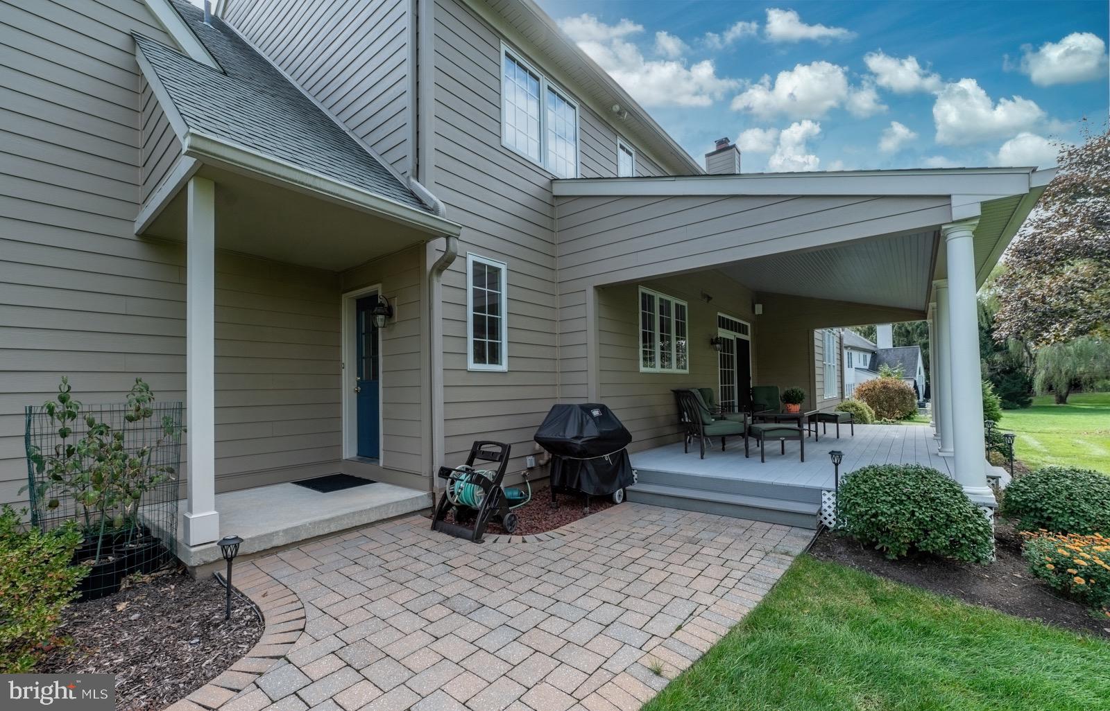 ROSSMORE - Residential