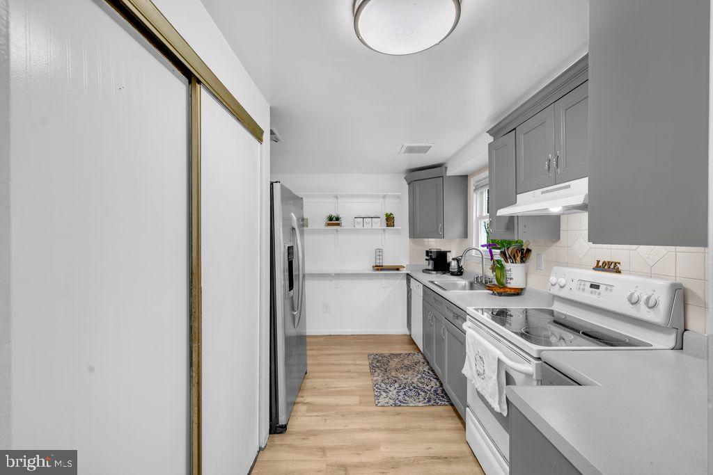 STERLING  PARK - Residential