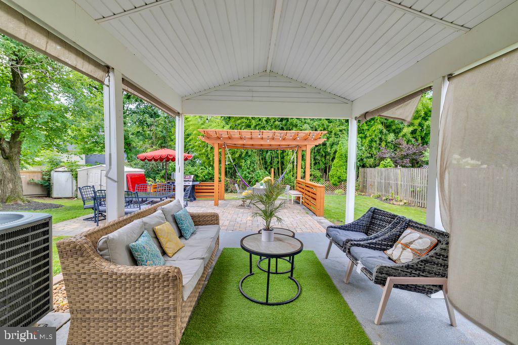 STERLING  PARK - Residential