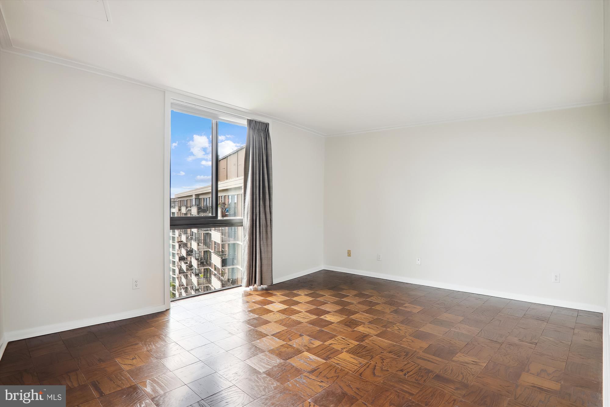 FRIENDSHIP HEIGHTS - Residential