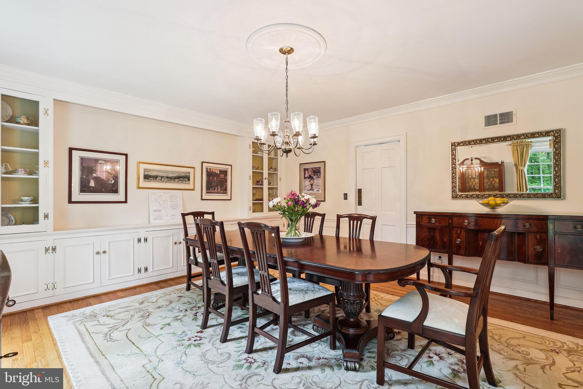 POTOMAC OUTSIDE - Residential