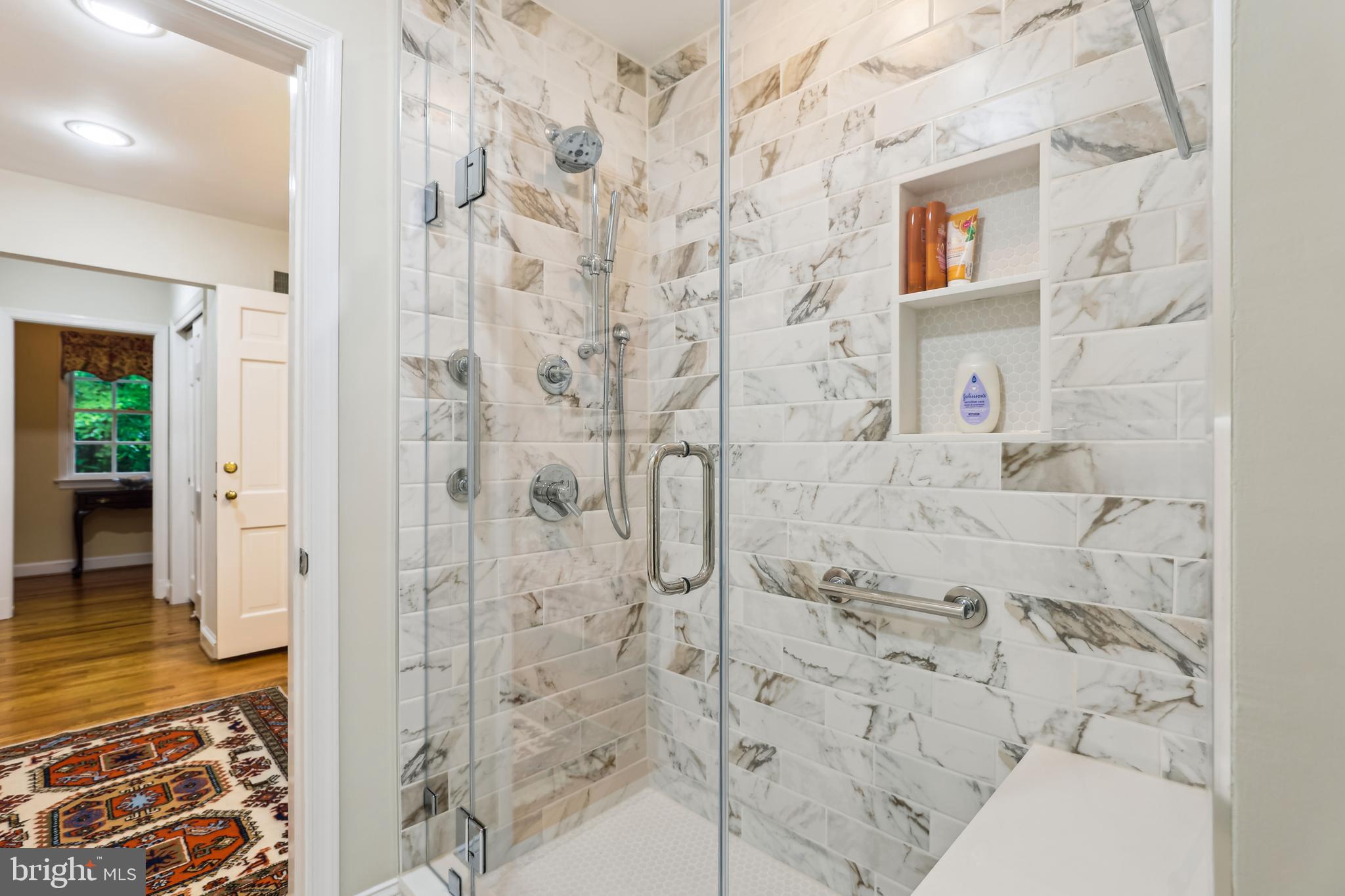 POTOMAC OUTSIDE - Residential