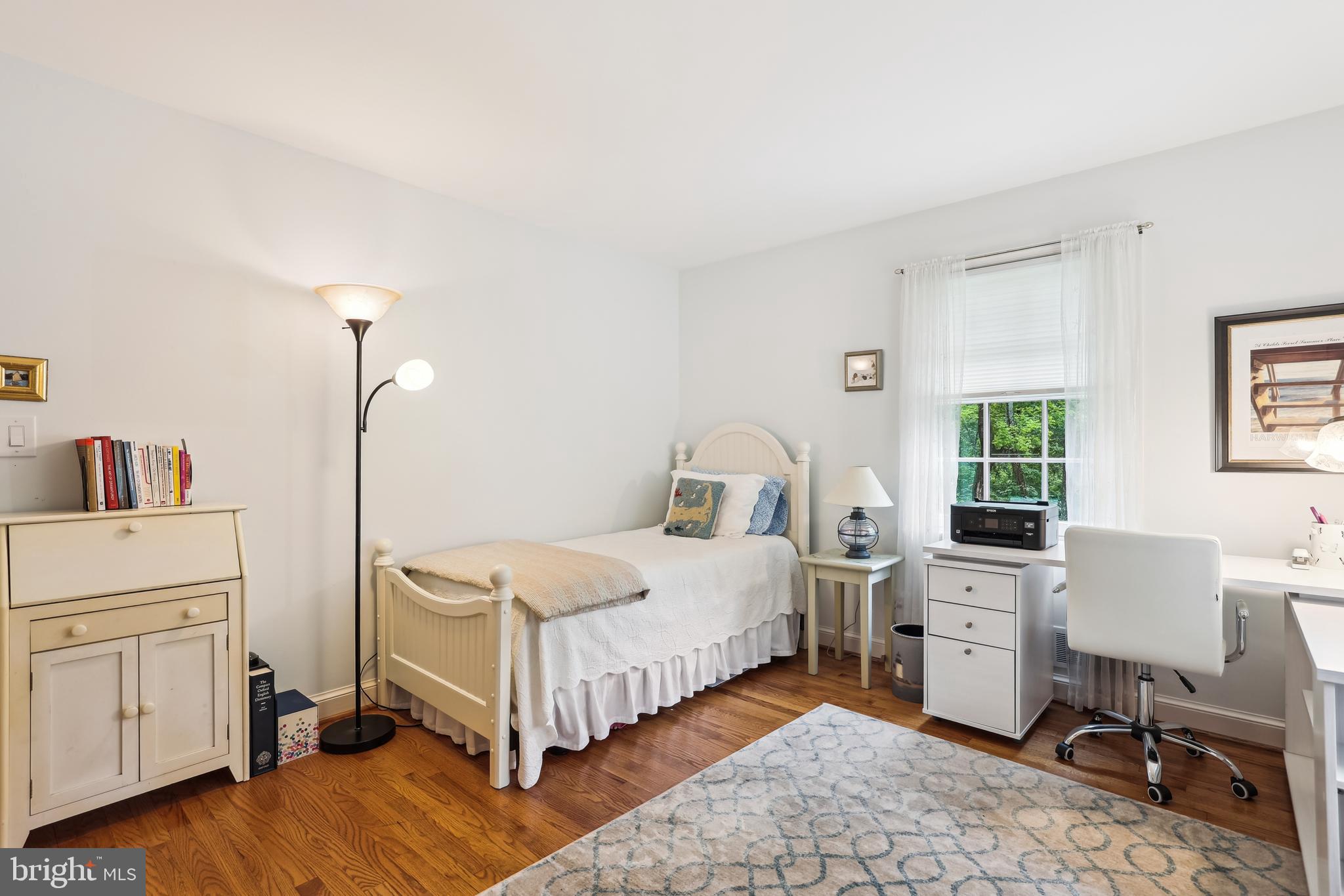 POTOMAC OUTSIDE - Residential